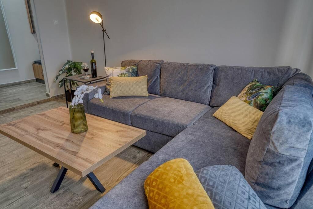 Cozy Modern Apartment Рийека Екстериор снимка